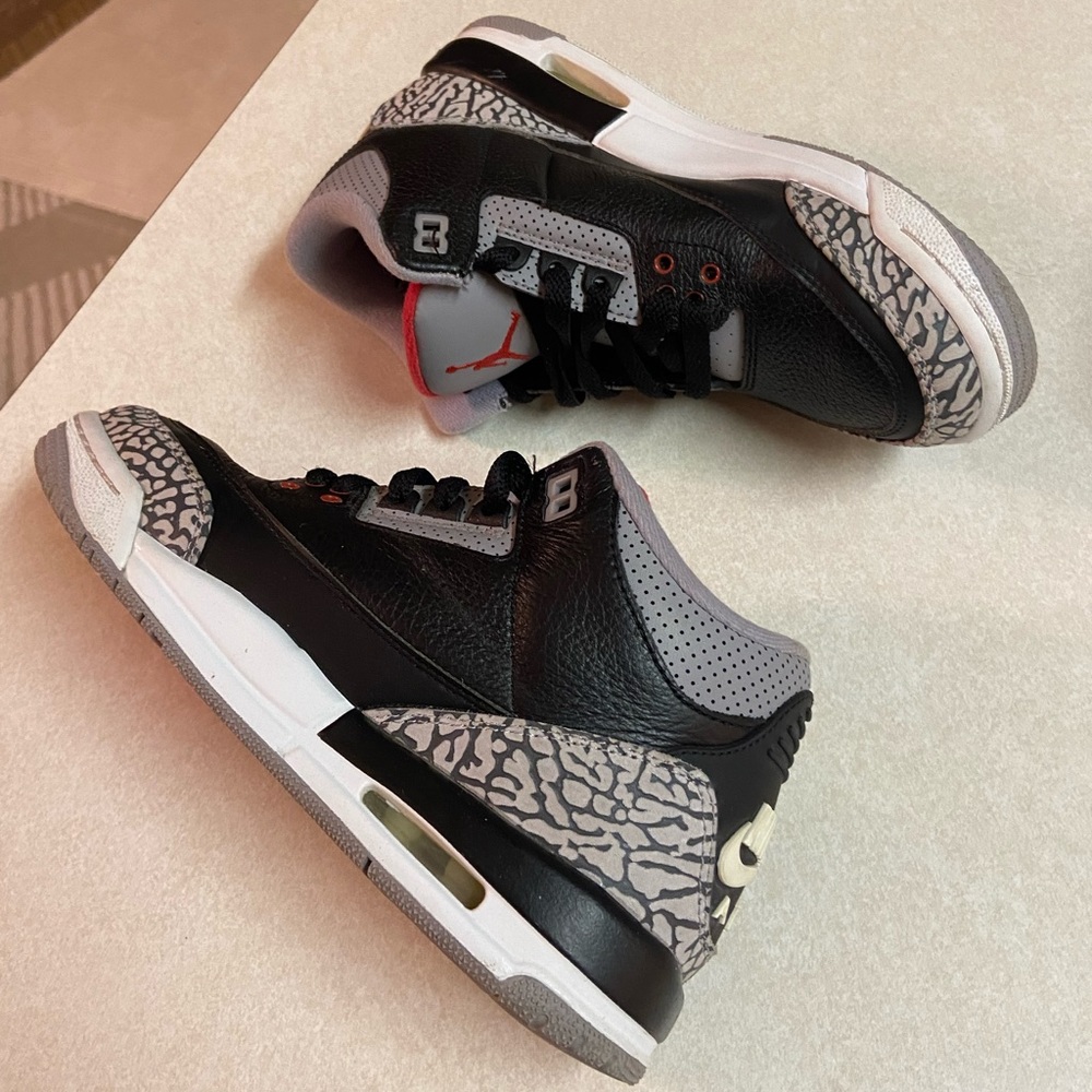 Air Jordan Retro 3 Cement Youth Sneakers